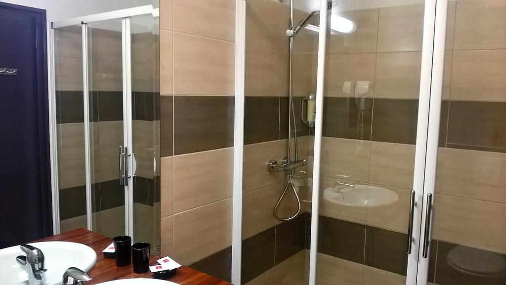 Chateau D'Arance Hotel Cette-Eygun Ngoại thất bức ảnh